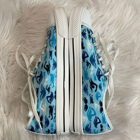 𝅺swimmer Design Low Top Sneaker Sz F12 M10 - Picture 7 of 14